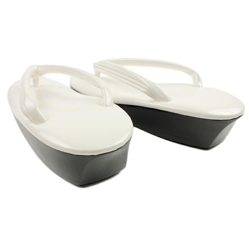 草履 Lサイズ ウレタン草履 国産 日本製 女性用草履 白 ワントーンカラー やさしい履きごこち 痛くない 疲れにくい エナメル No.10-5692 - 画像 (3)