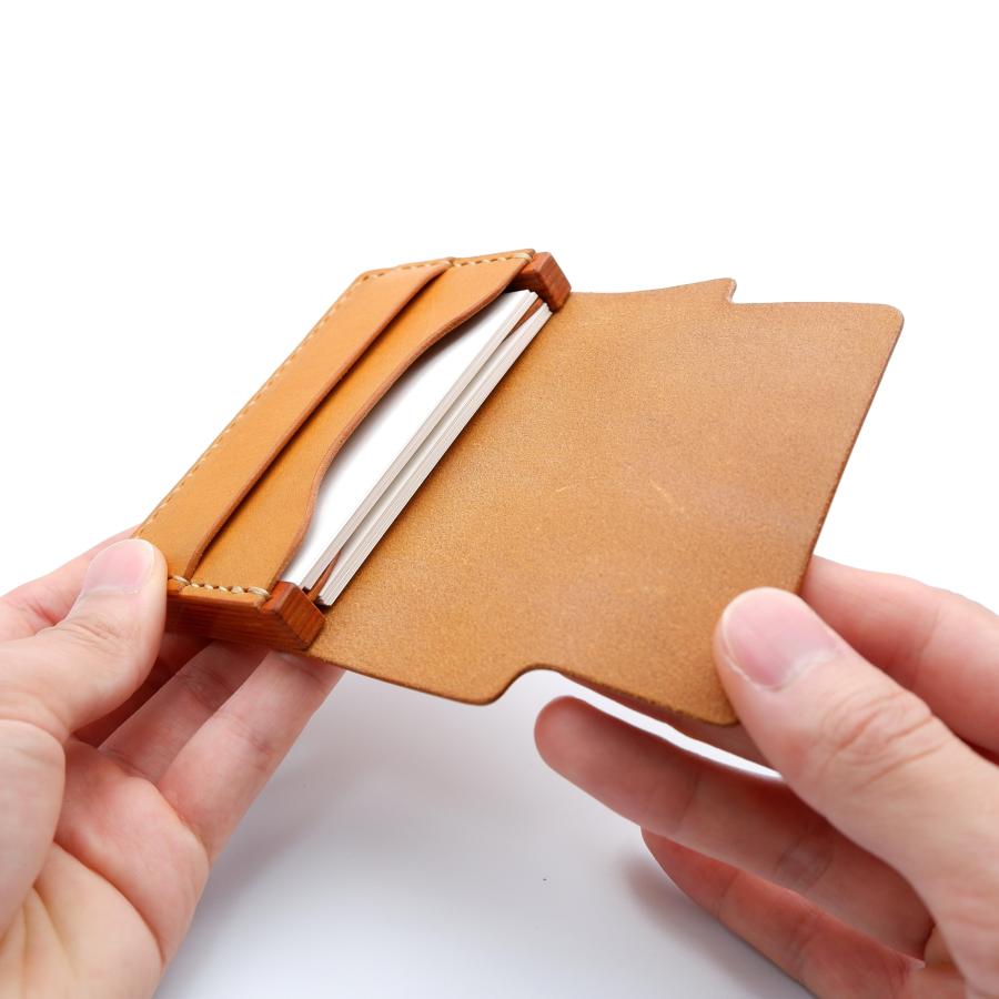 名刺入れ フラップ 積み革 6色 本革 ヌメ革 姫路産レザー メンズ レディース 国産 名入れ 刻印無料 ギフト プレゼント 牛革 使いやすい - 画像 (9)
