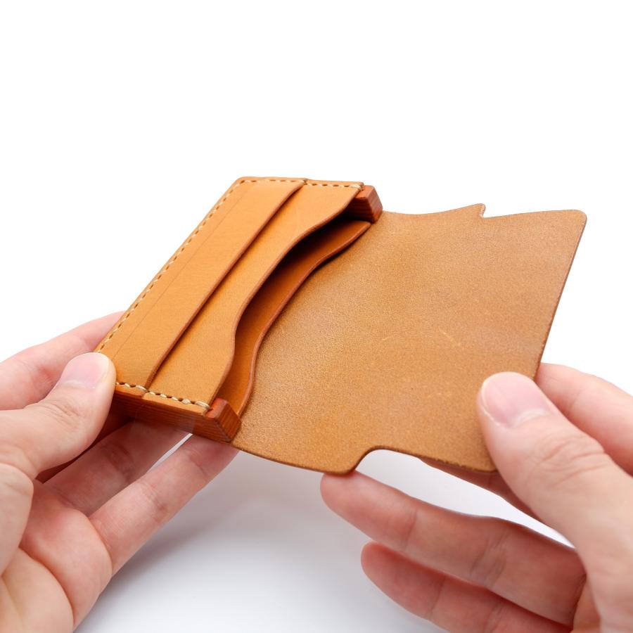 名刺入れ フラップ 積み革 6色 本革 ヌメ革 姫路産レザー メンズ レディース 国産 名入れ 刻印無料 ギフト プレゼント 牛革 使いやすい - 画像 (7)