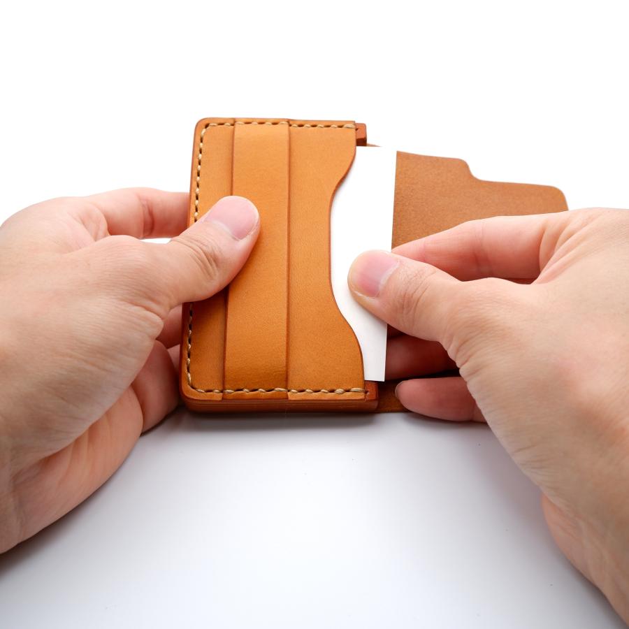 名刺入れ フラップ 積み革 6色 本革 ヌメ革 姫路産レザー メンズ レディース 国産 名入れ 刻印無料 ギフト プレゼント 牛革 使いやすい - 画像 (8)